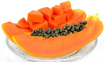 In questo articolo parliamo della Papaina, enzima digestivo estratto dalla papaya. L'attività proteolitica di questo enzima si è rivelata molto utile per combattere l'infiammazione e la ritenzione idrica associate a sovrappeso e obesità