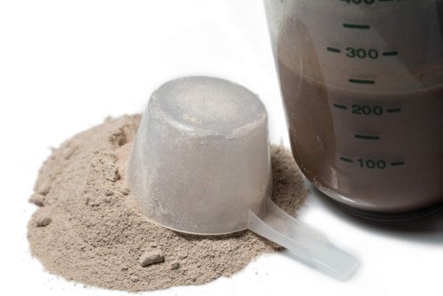 Le proteine del siero del latte (whey protein) hanno diversi vantaggi che le rendono l'integratore proteico più usato: digestione rapida, alto indice insulinico, alto valore biologico, gusto gradevole, costo competitivo e ottima solubilità in acqua